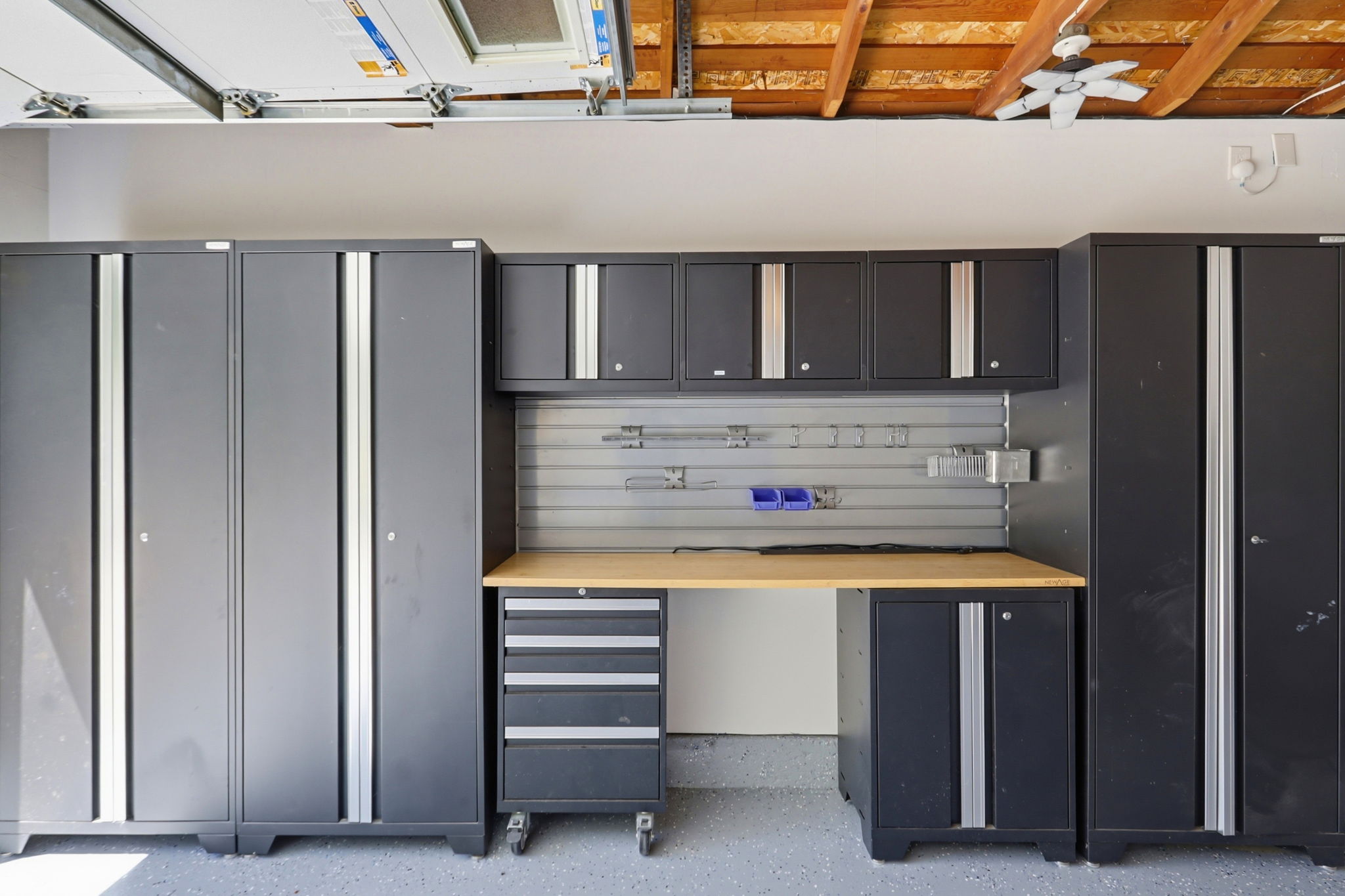 048_F8_1583 Ferndale Dr