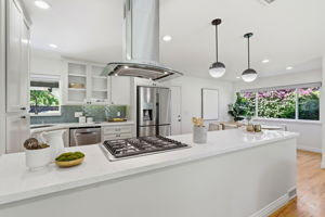 011_F8_1583 Ferndale Dr