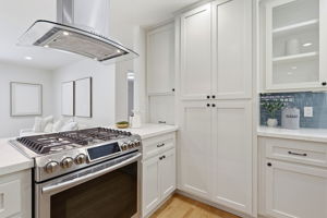 017_F8_1583 Ferndale Dr