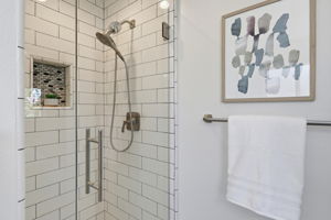 039_F8_1583 Ferndale Dr