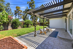 053_F8_1583 Ferndale Dr