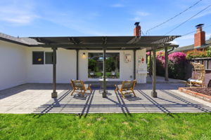 055_F8_1583 Ferndale Dr