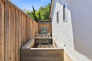 057_F8_1583 Ferndale Dr