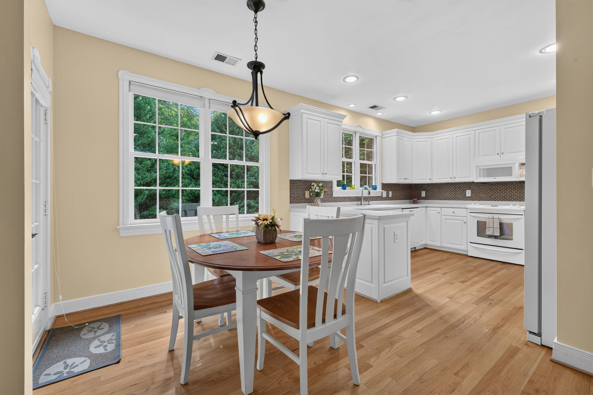  Photo 26