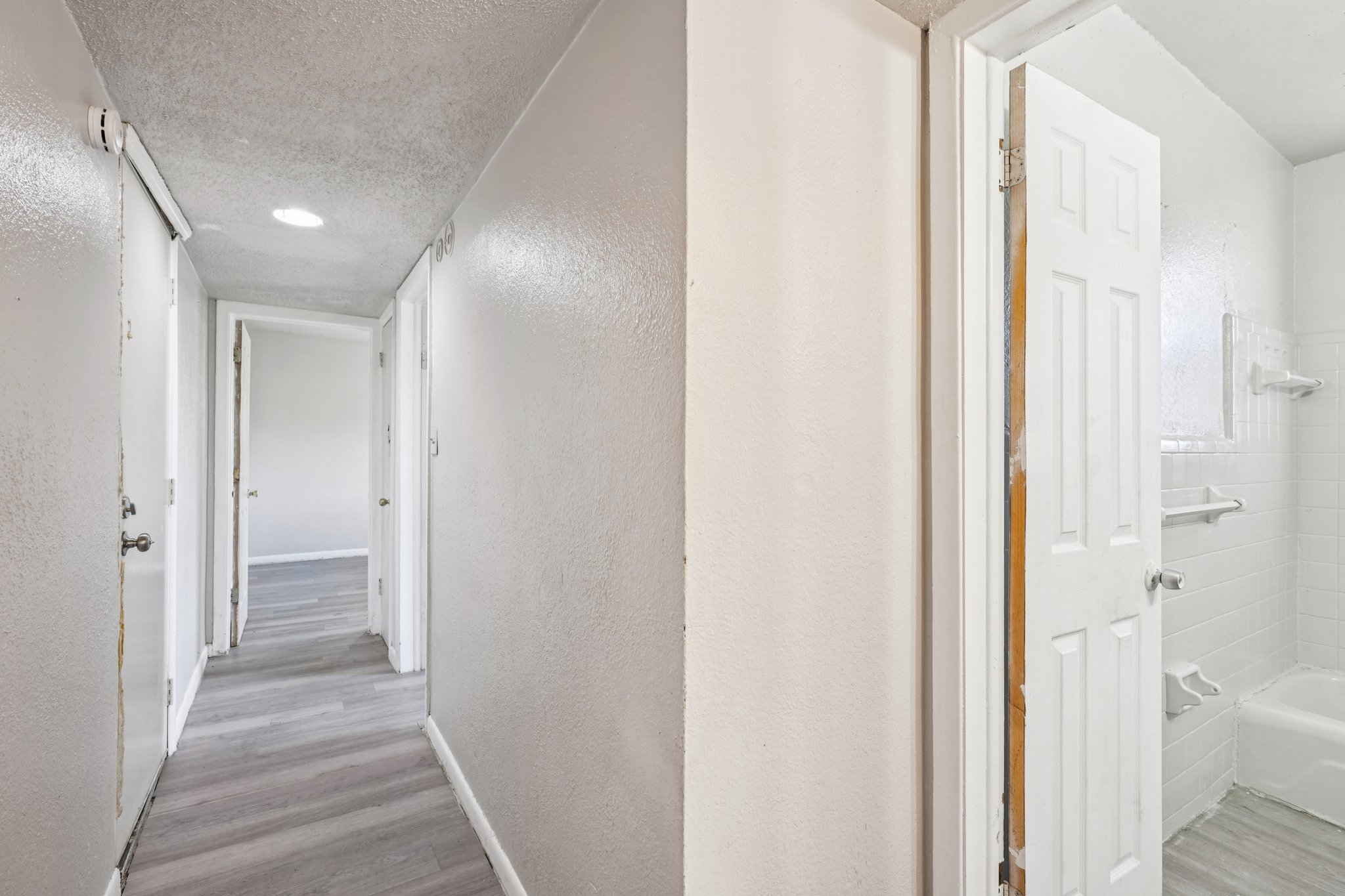 W 31st St-S1611-004.jpg