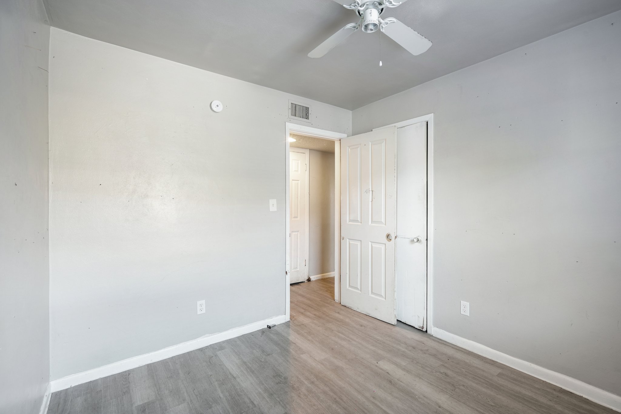 W 31st St-S1611-021.jpg