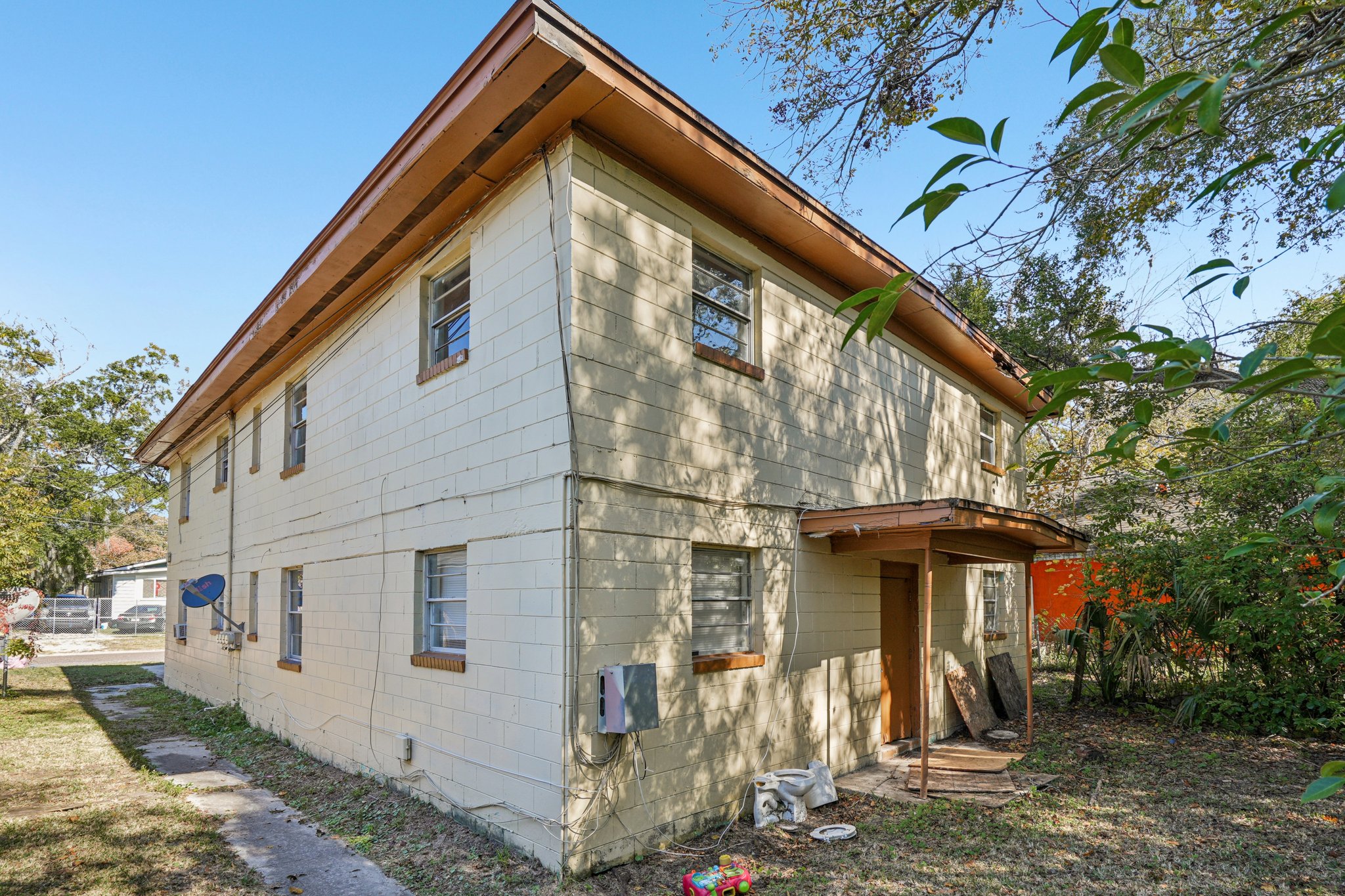 W 31st St-S1611-037.jpg