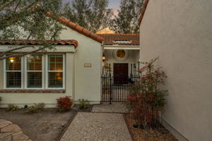  Photo 46