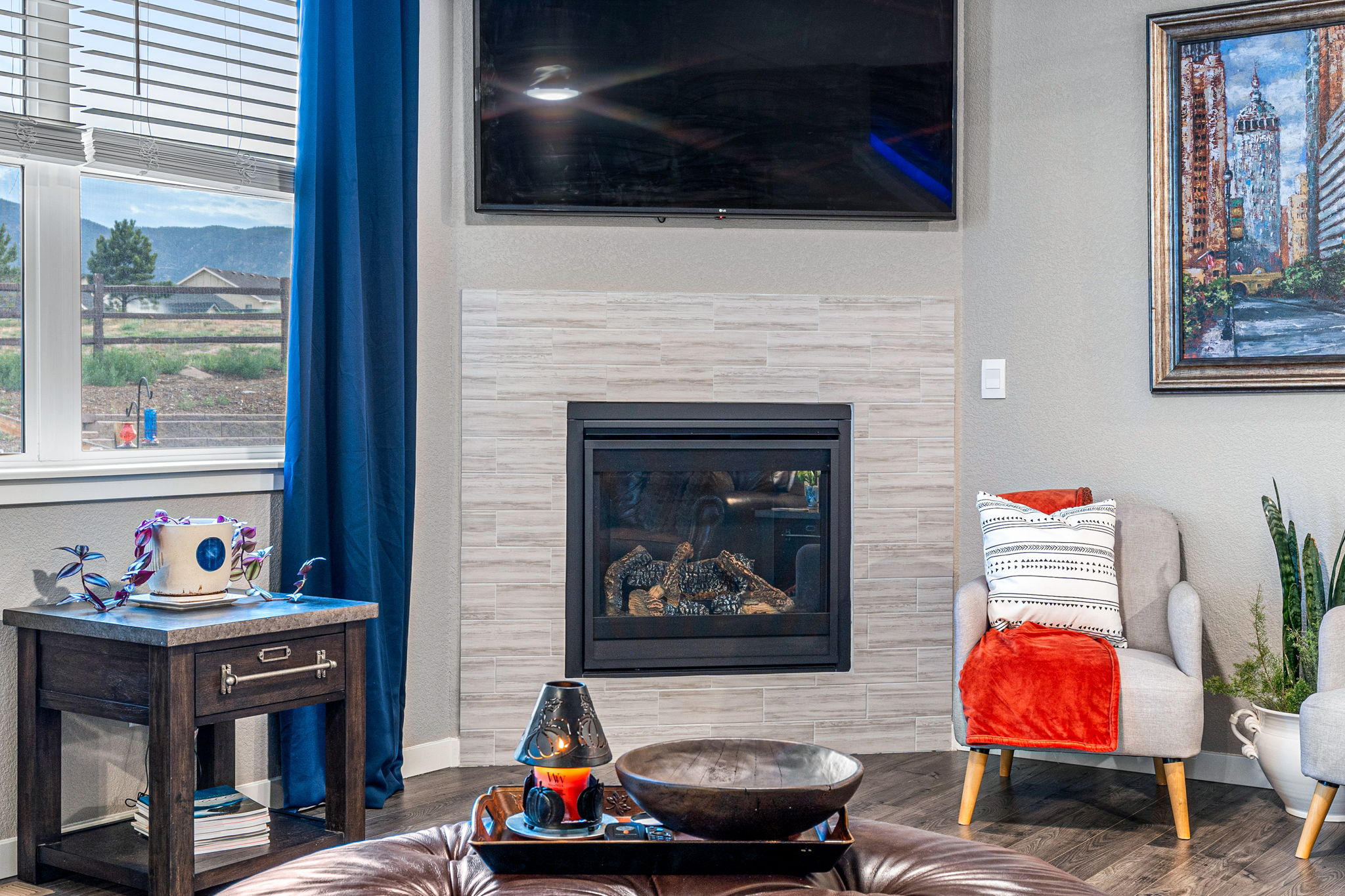 Gas fireplace for those relaxing Colorado nights!