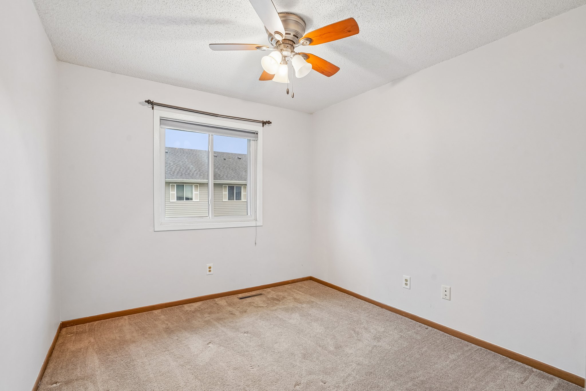 Gooseberry Way-S1909-018.jpg