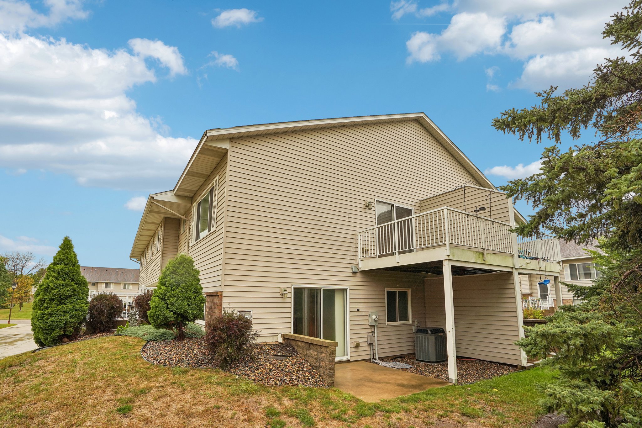 Gooseberry Way-S1909-048.jpg