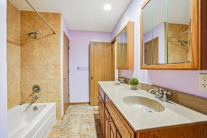 Gooseberry Way-S1909-024.jpg