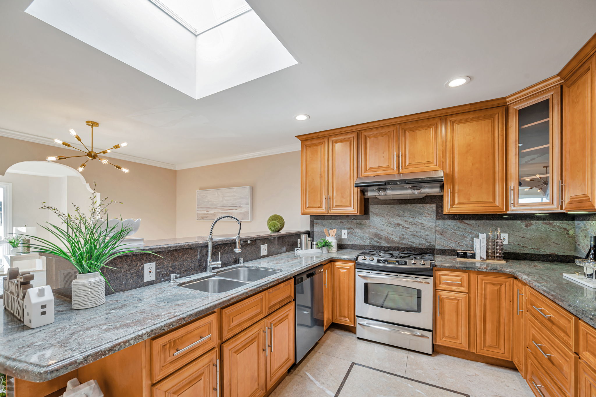 015_1586 44th Ave San