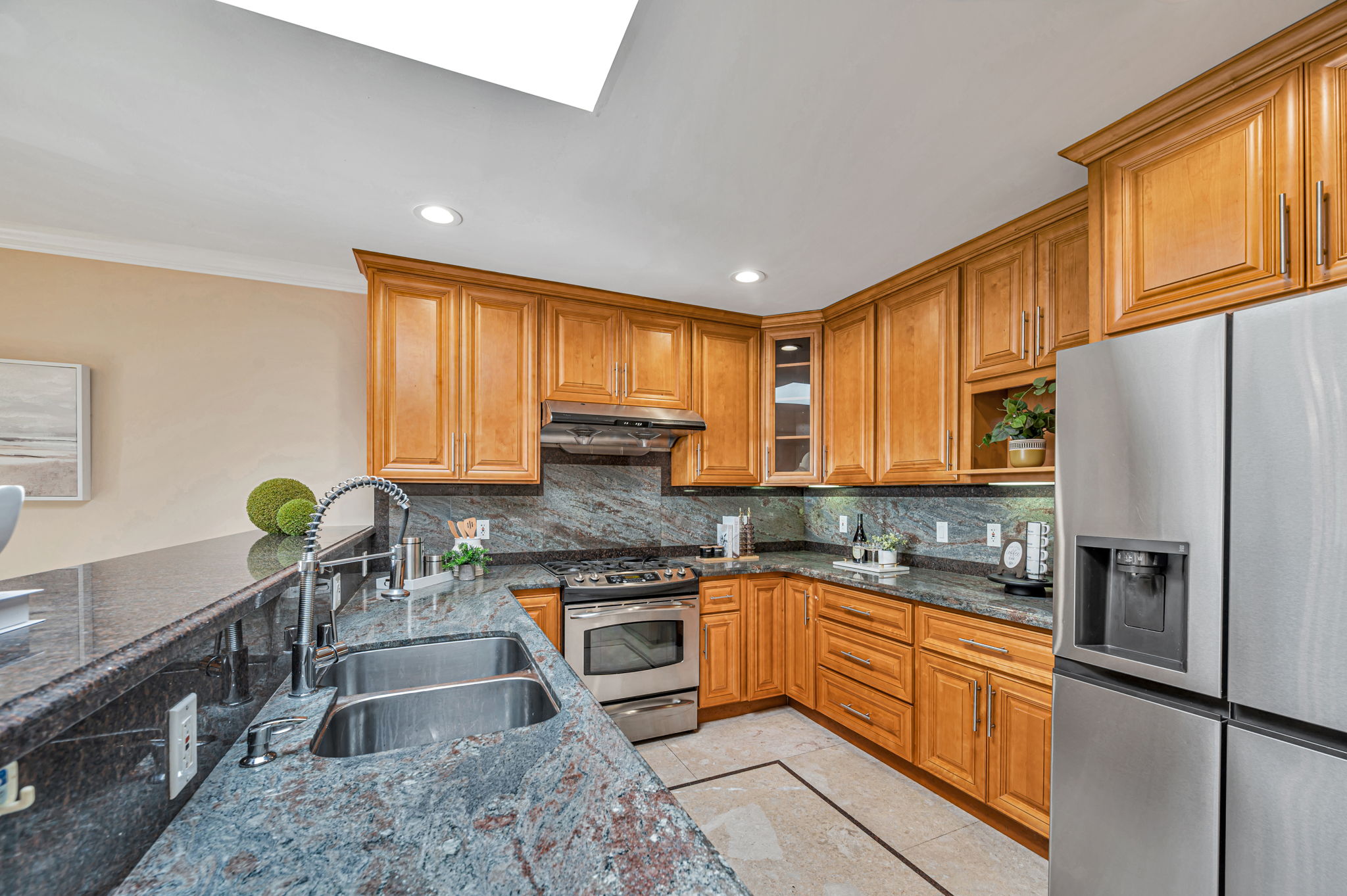 016_1586 44th Ave San