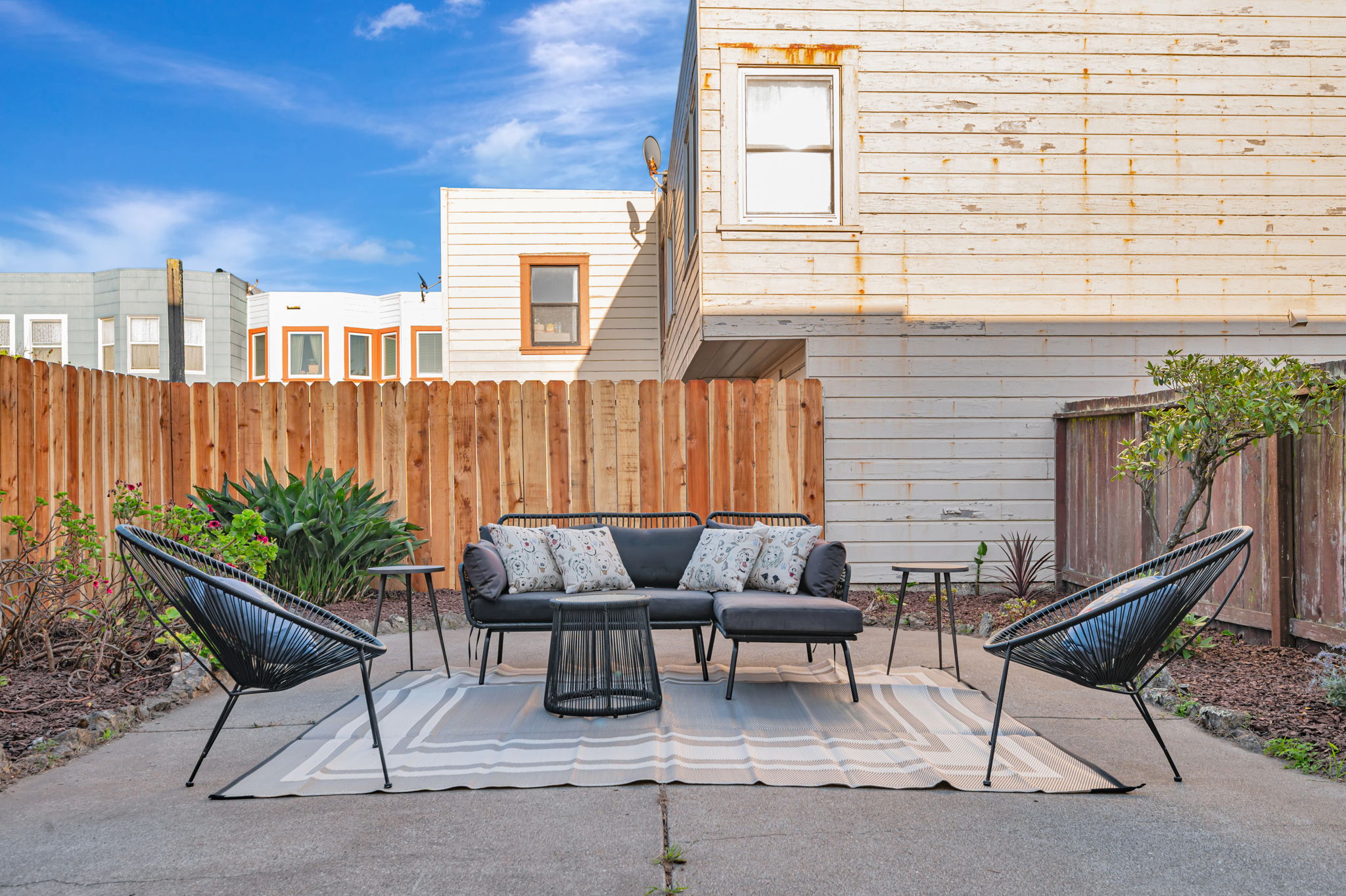 044_1586 44th Ave San