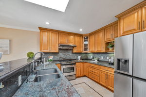 016_1586 44th Ave San
