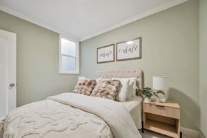 034_1586 44th Ave San