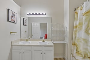 Rice Square-S3006-019.jpg