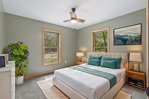 1586 Spring (24) virtually staged.jpeg