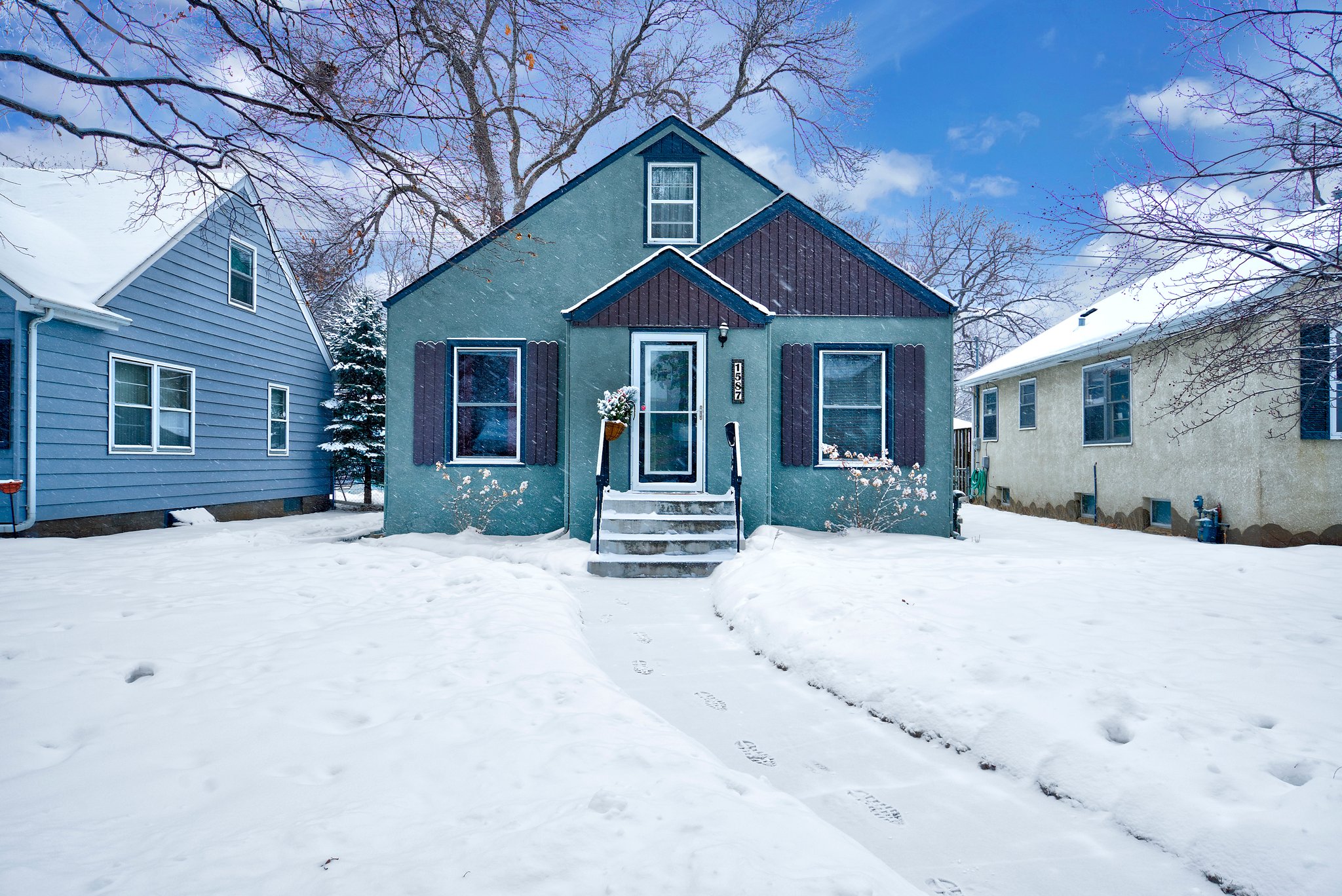 1587 W Race St, St Paul, MN 55102, US Photo 2