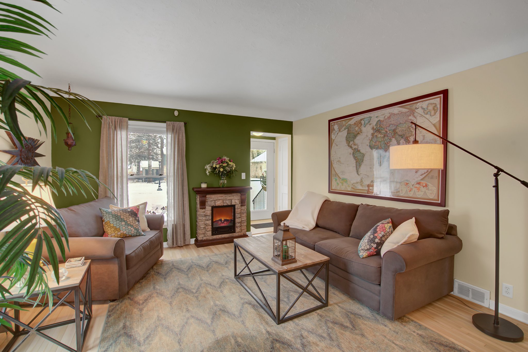 1587 W Race St, St Paul, MN 55102, US Photo 5