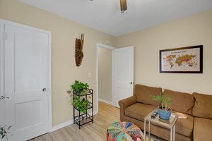 1587 W Race St, St Paul, MN 55102, US Photo 17