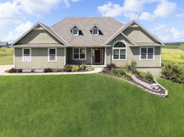  Photo 0
