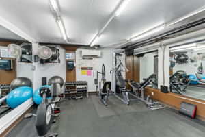  Photo 34