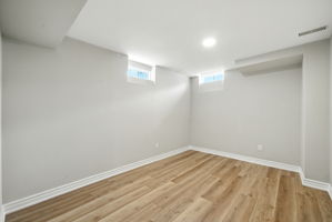  Photo 39