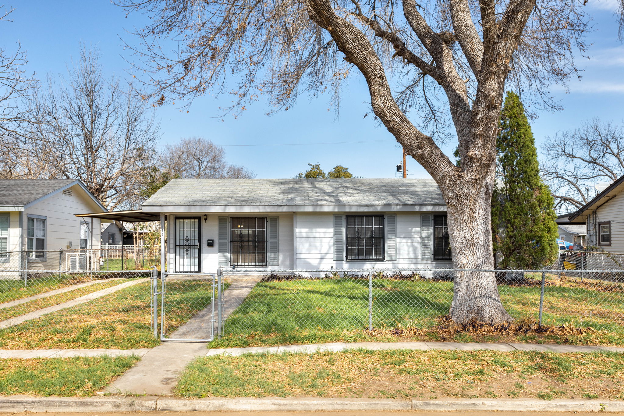 159 Cornish Ave, San Antonio, TX 78223, USA Photo 2