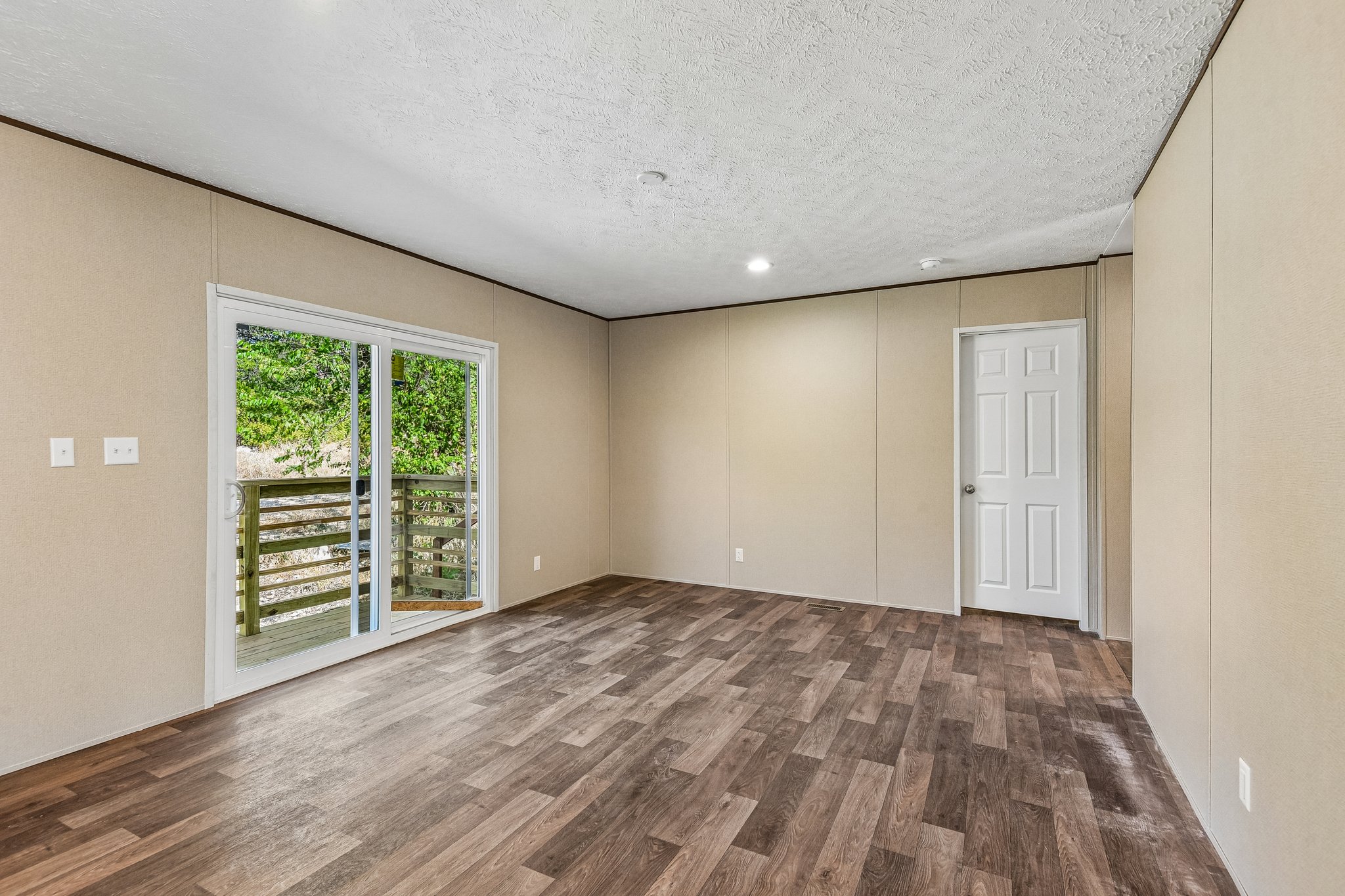 County Rd 2474-S1709-043.jpg
