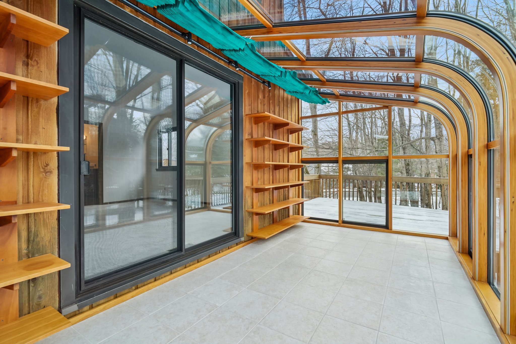 Private Solarium off Primary