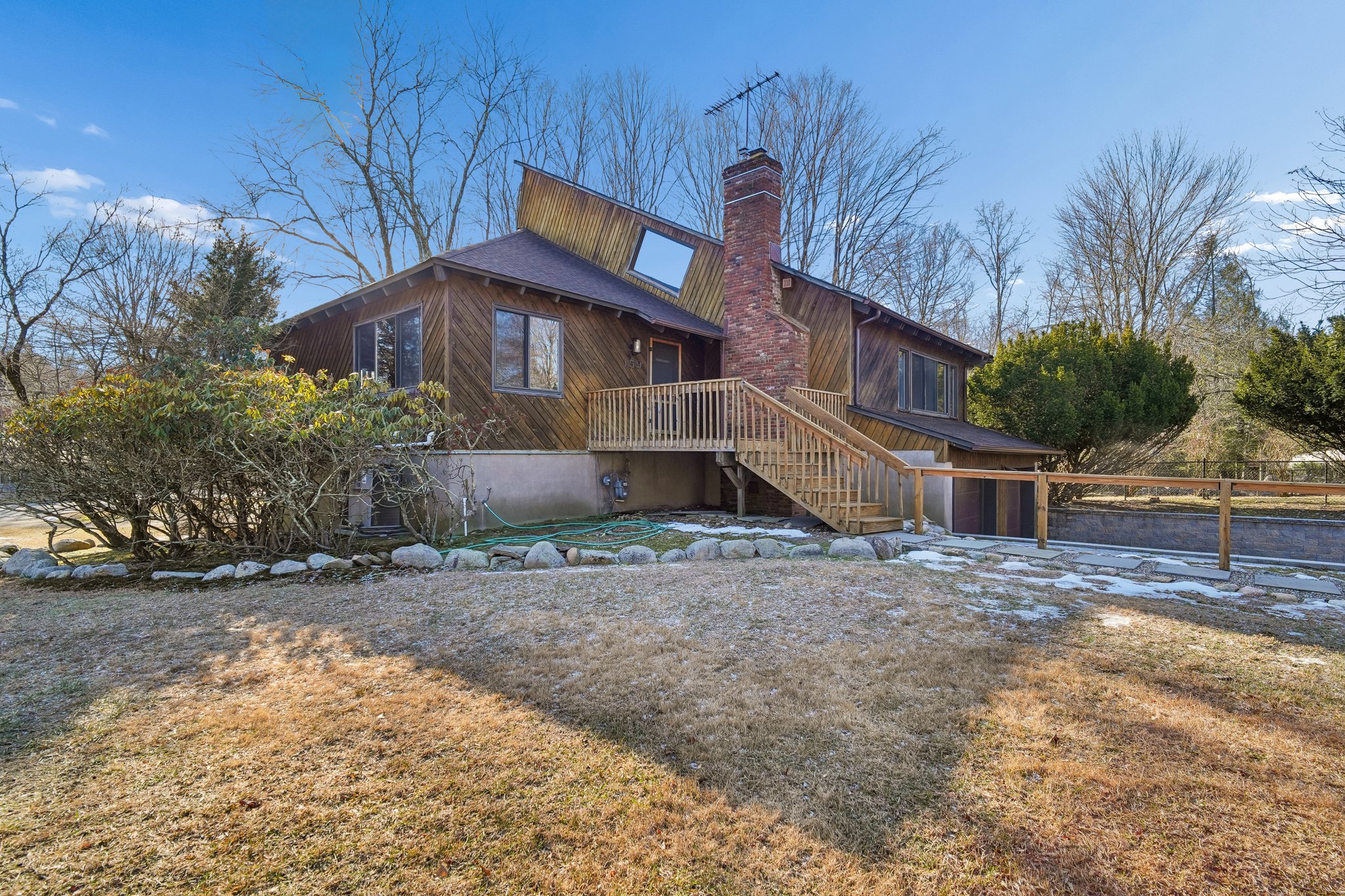 159 Deer Trail North