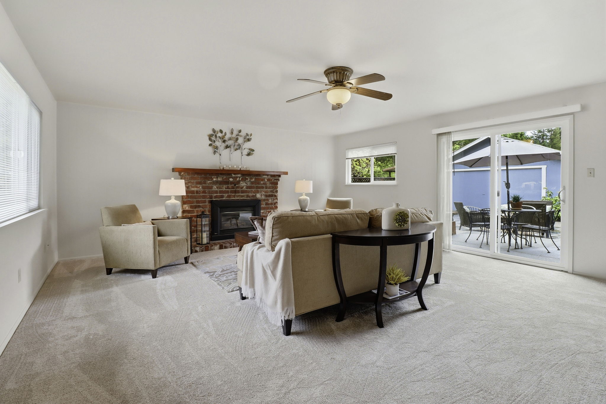 011_F8_159 Laurel Dr