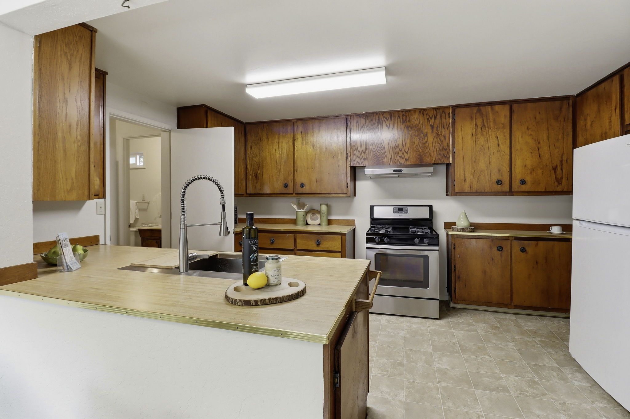 015_F8_159 Laurel Dr