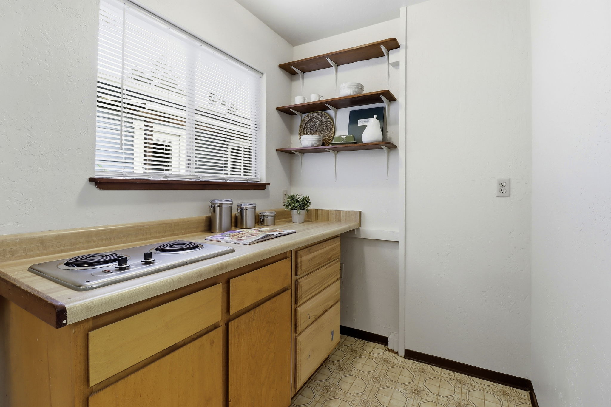 019_F8_159 Laurel Dr