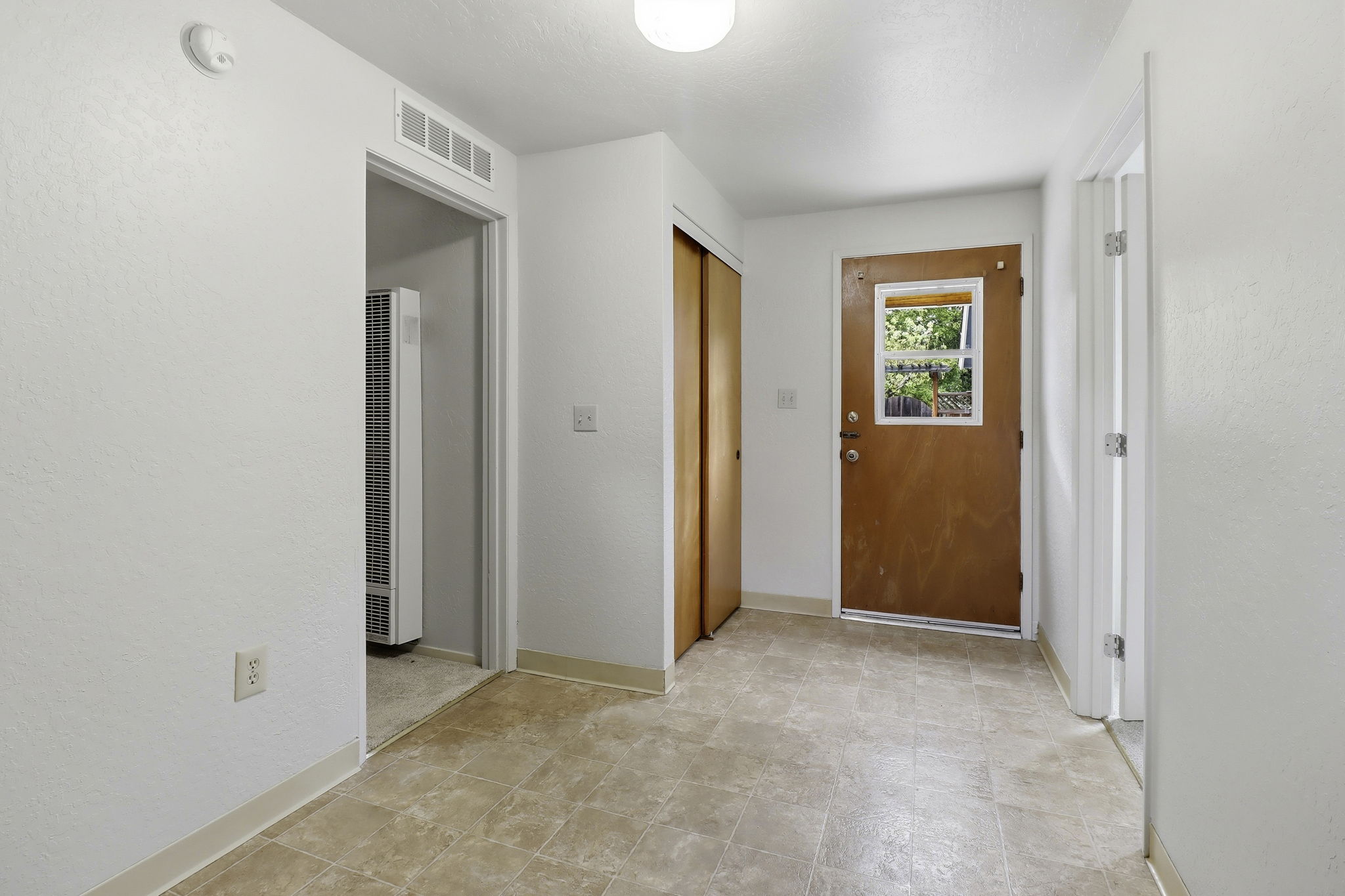 024_F8_159 Laurel Dr