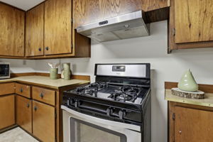 012_F8_159 Laurel Dr