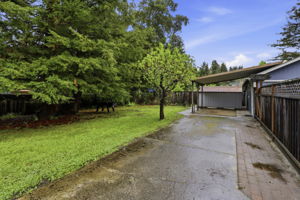 040_F8_159 Laurel Dr