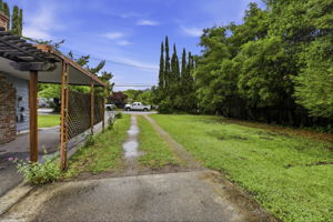 047_F8_159 Laurel Dr