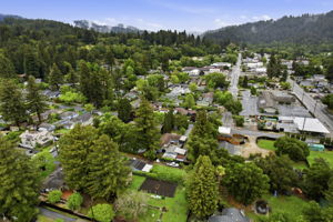 013_F8_AERIAL_159 Laurel Dr