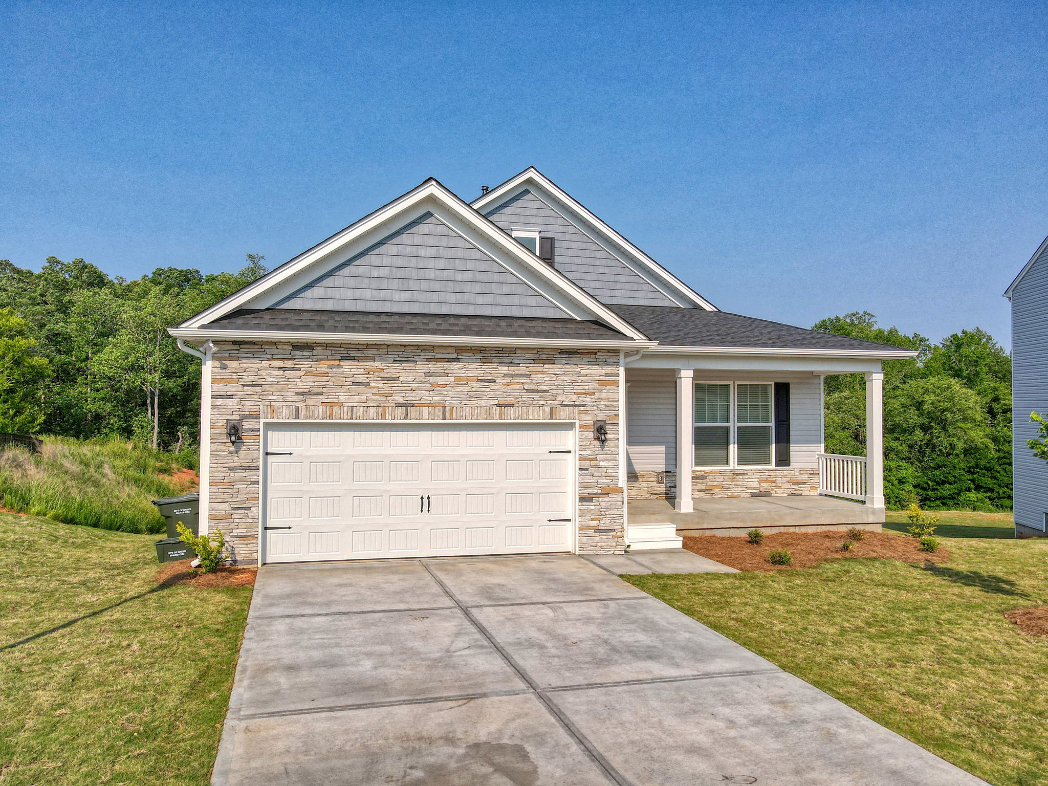159 Mayfield Crossing Ln, Greer, SC 29651, USA Photo 2