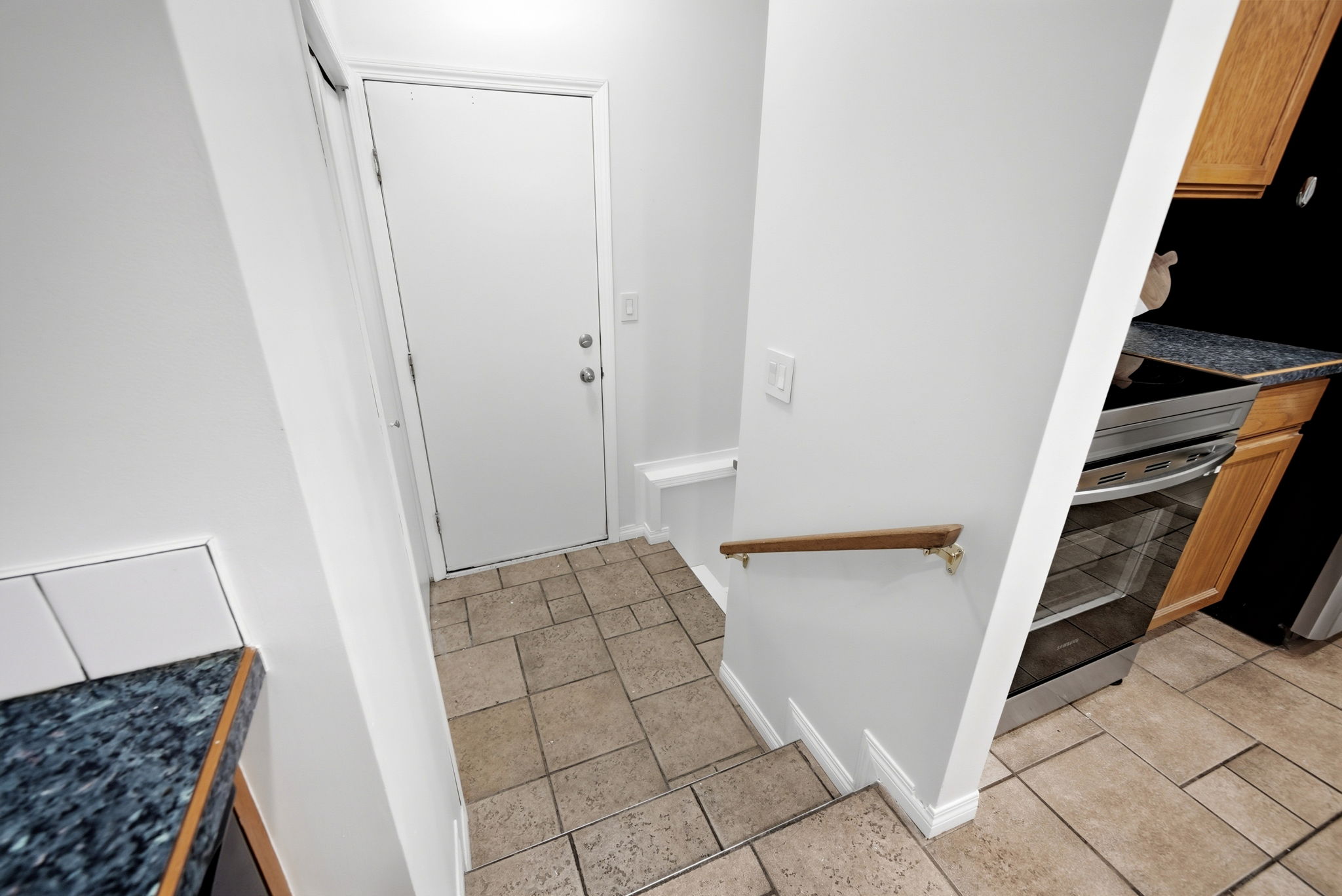 Photo 23