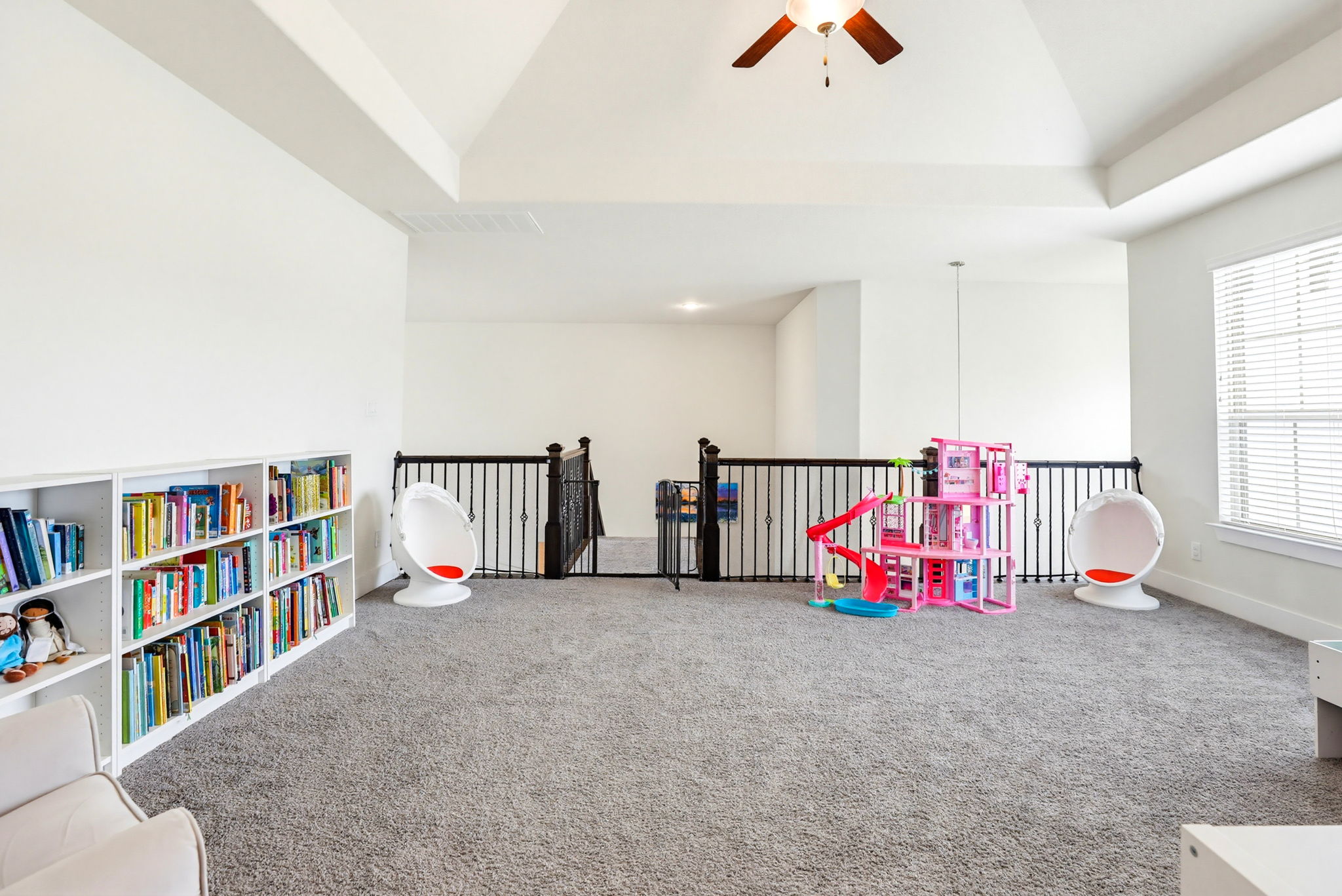  Photo 34