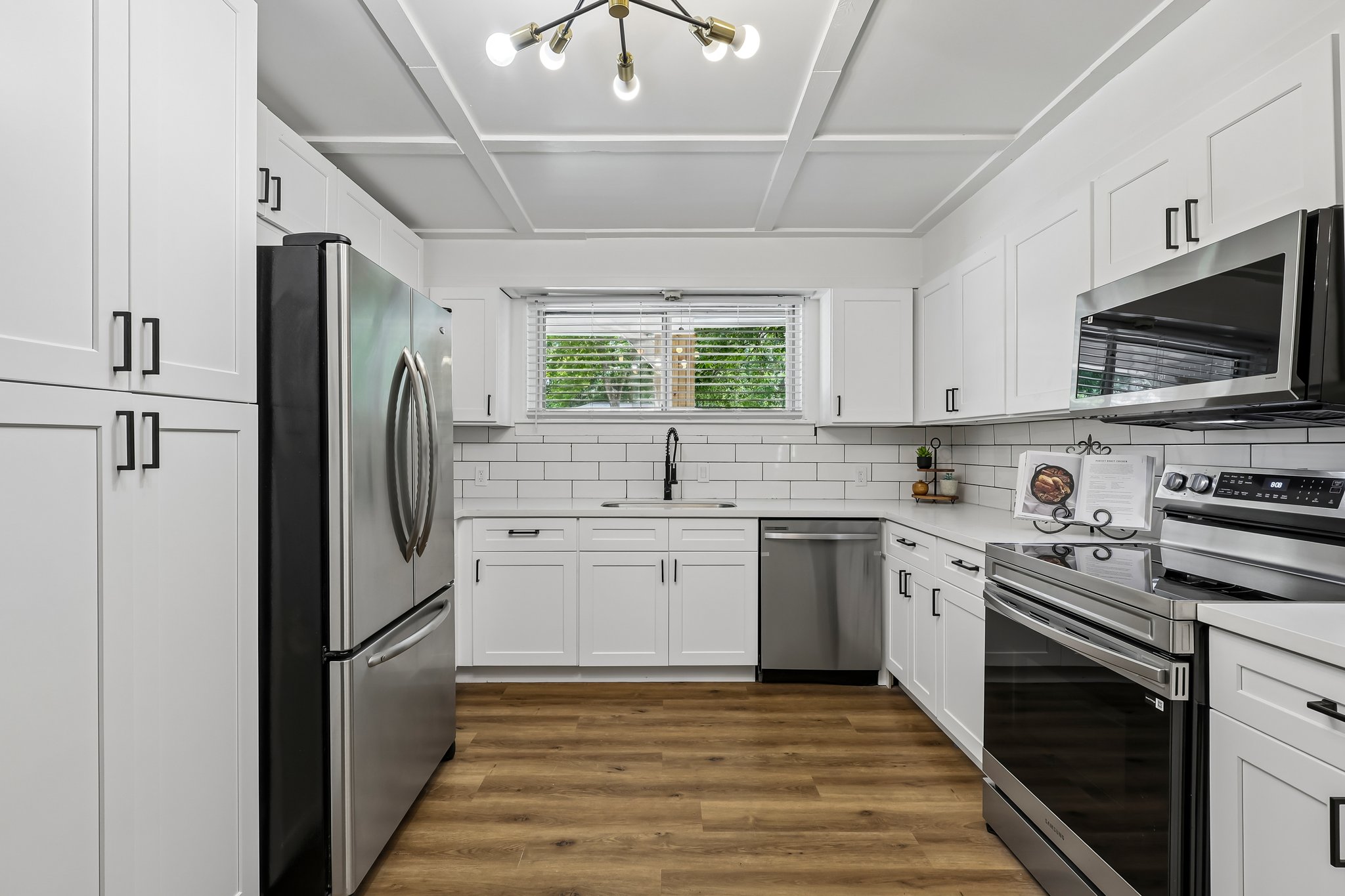 Oak Dr-S1807-011.jpg