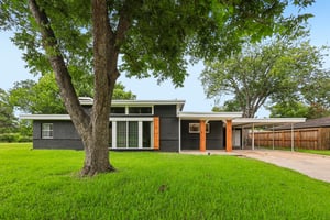 Oak Dr-S1807-001.jpg