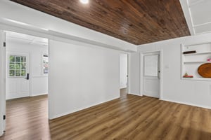 Oak Dr-S1807-008.jpg