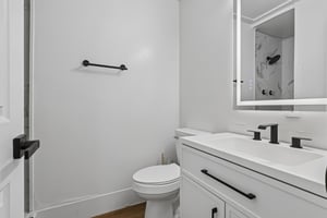 Oak Dr-S1807-013.jpg