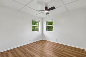 Oak Dr-S1807-019.jpg