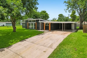 Oak Dr-S1807-028.jpg
